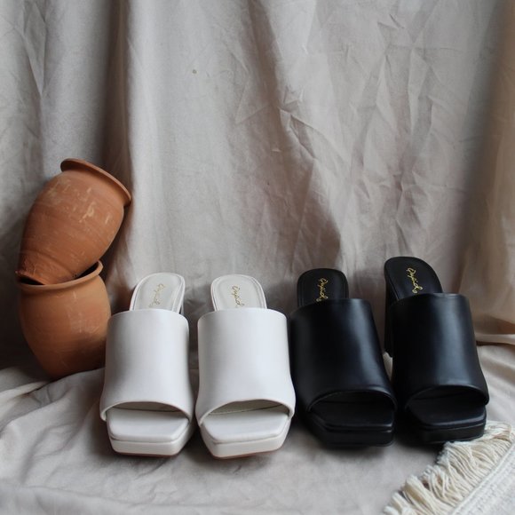 🆕️The Alewya// Black vegan leather block heel platform mule - Picture 7 of 10